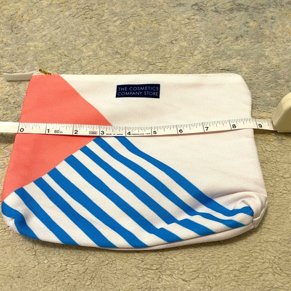 Brand New The Cosmetics Company Store Top Zip Make Up case In Multicolors - Picture 6 of 7